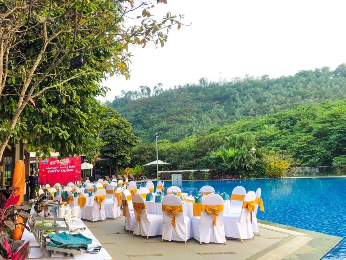 Autumn Flower Thạch Thất - Venue Travel *